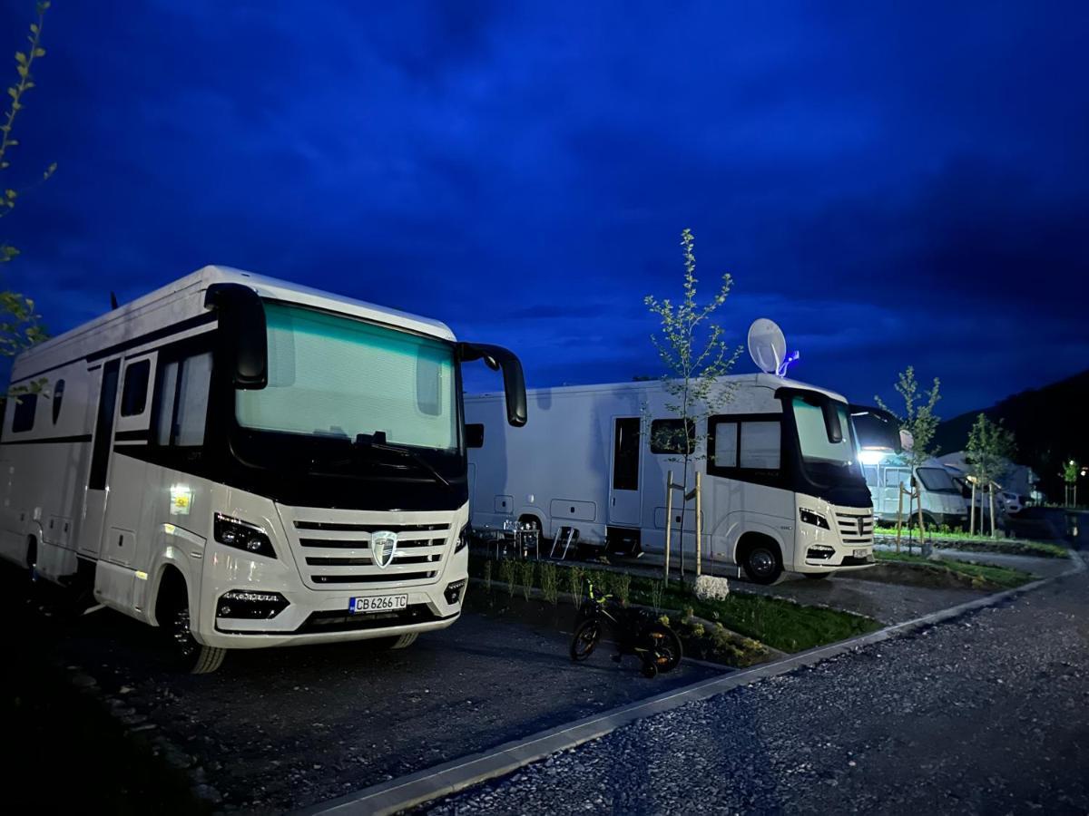 7 Lakes Camping Sapareva Banya Eksteriør billede