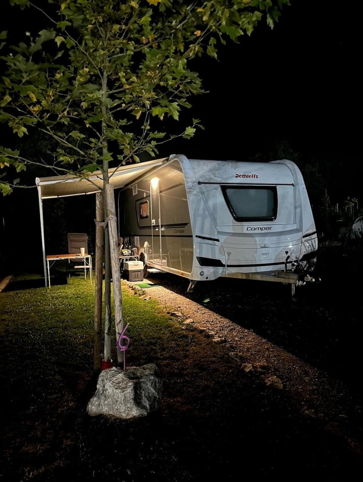 7 Lakes Camping Sapareva Banya Eksteriør billede